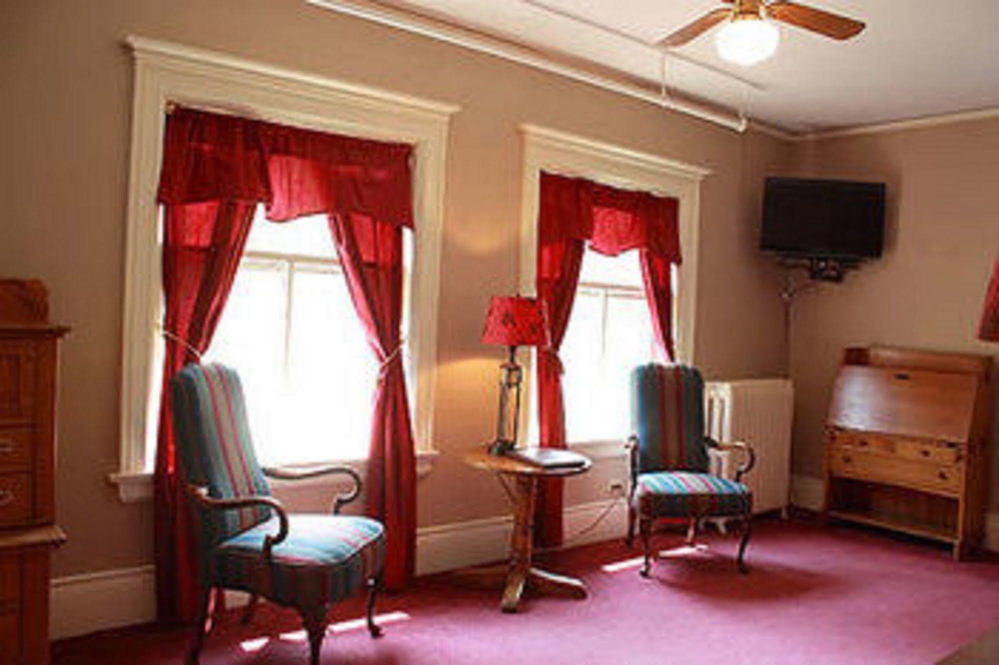 The Historic Redstone Inn Екстериор снимка
