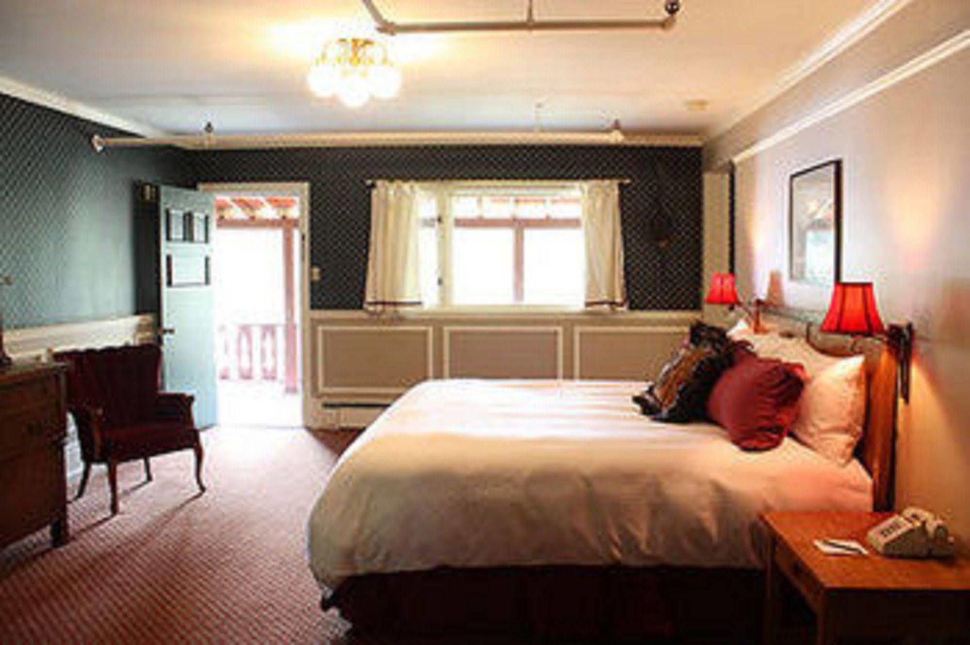 The Historic Redstone Inn Екстериор снимка